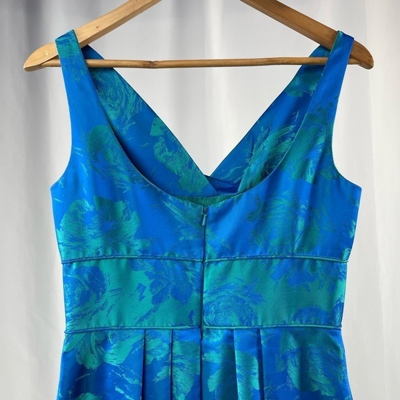THEIA Floral Jacquard Sleeveless Pleated Dress in Blue Green Size 8 - Picture 9 of 14